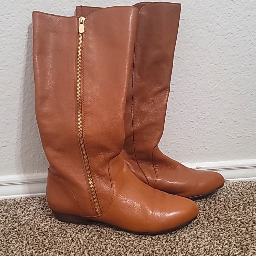 Gianni Bini Brown Leather boots